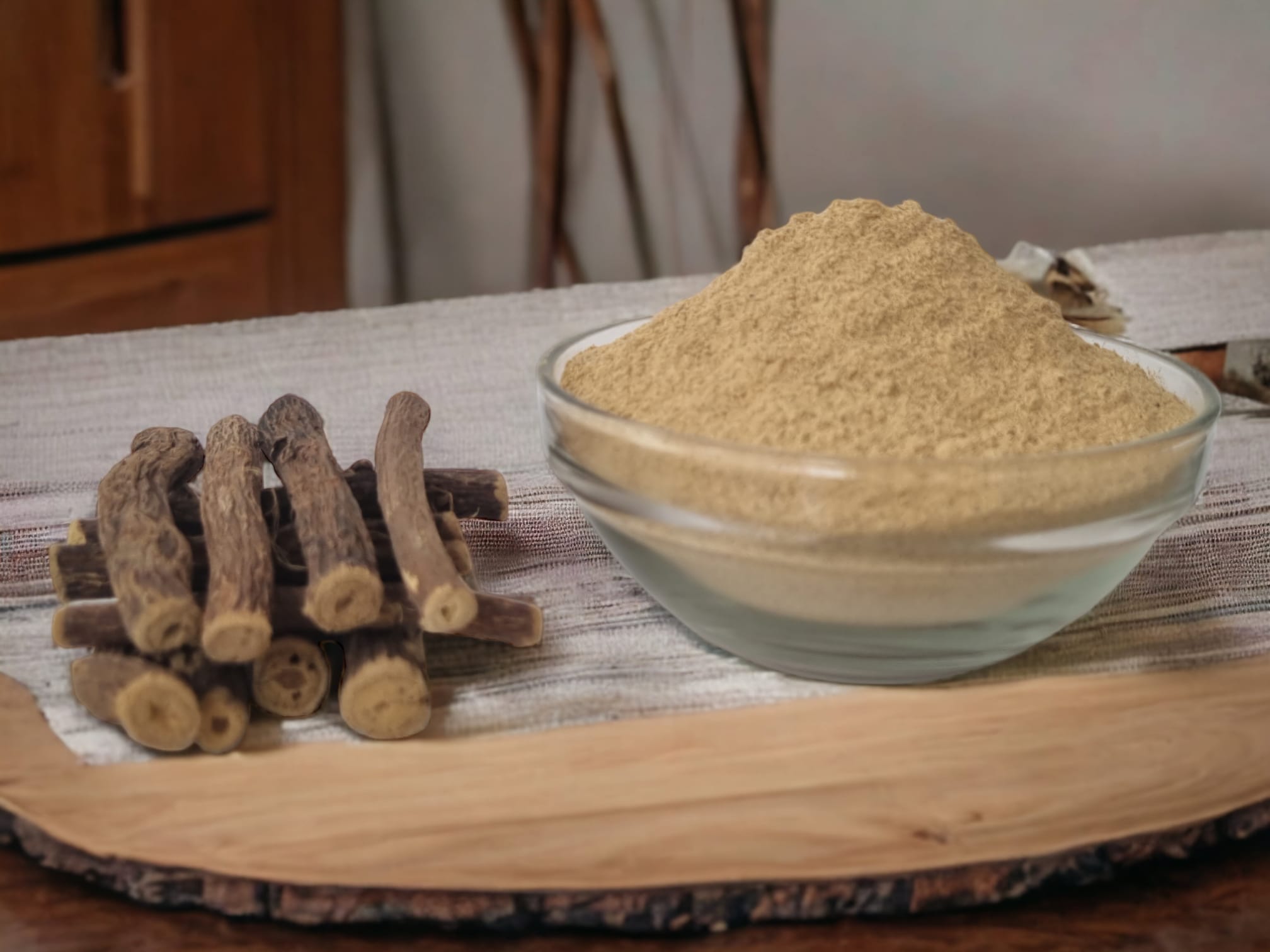 Cure-dent sucré / carpolobia lutea / cattle stick / Egbo oshunshun / adodun / ladies chewing stick / Hausa sticks